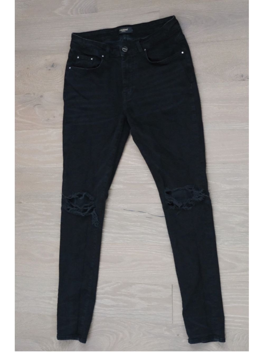 Legend London Men’s Premium Skinny Jeans Black Distressed Knee W32 L32
